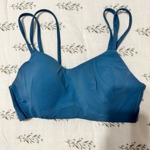 Lululemon like a cloud bra